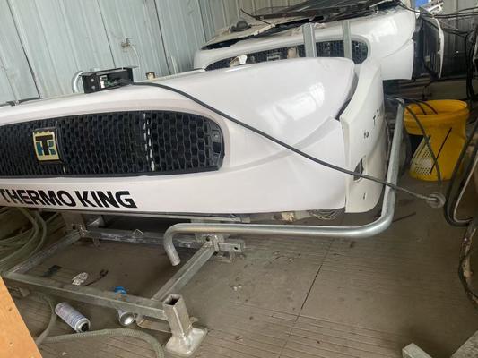 Unit bekas T-1000M THERMO KING unit bekas T1000M thermo king kondisi bagus dibuat sekitar tahun 2011-2019