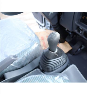 Isuzu 100p Jepang Brand Truck chassis dengan panjang 4,1 meter kotak pendingin dengan unit pendingin THERMO KING RV380V 4X2 Mini 3tons 2 Ton Freezer Pendingin Truck